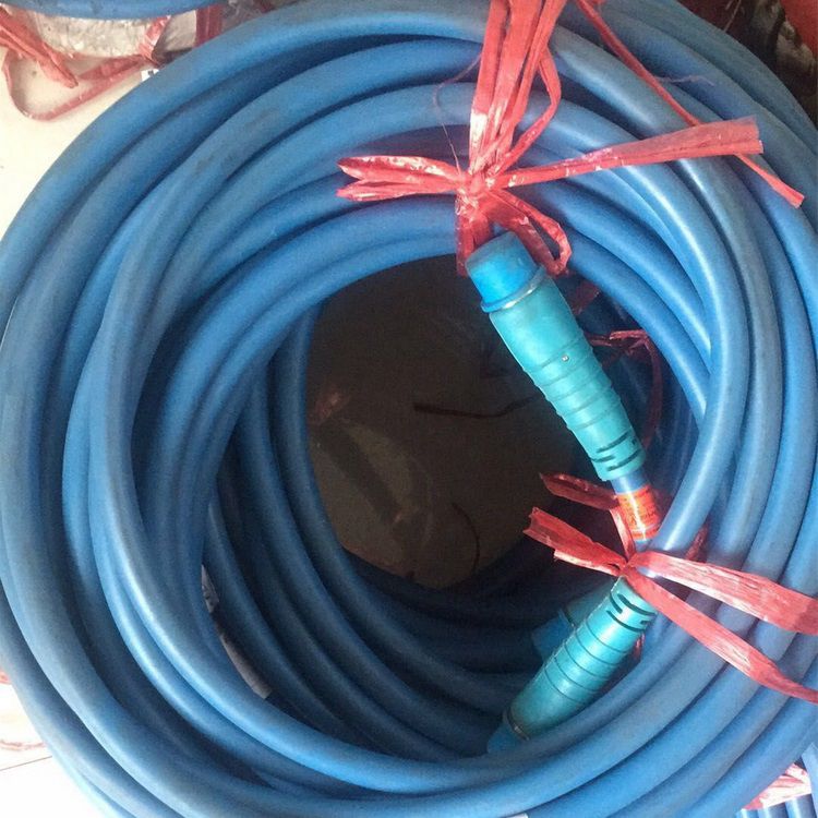 20米四芯電纜2MK-7T插頭礦用拉力4忒電纜 天津貝克電氣有限公司